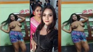 Desi Girl Stripping In Boobs Sucked – Viral Nude Videos